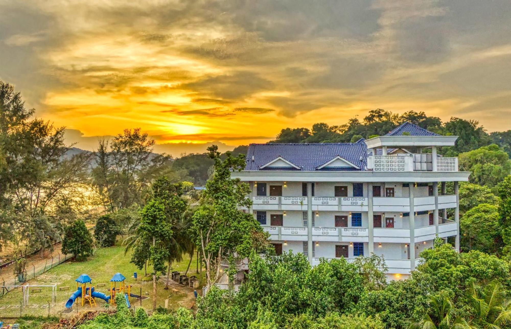 Long Sands Port Dickson Exterior photo