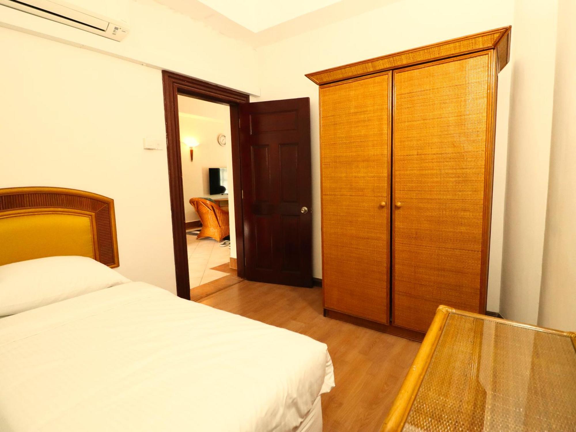 Long Sands Port Dickson Room photo