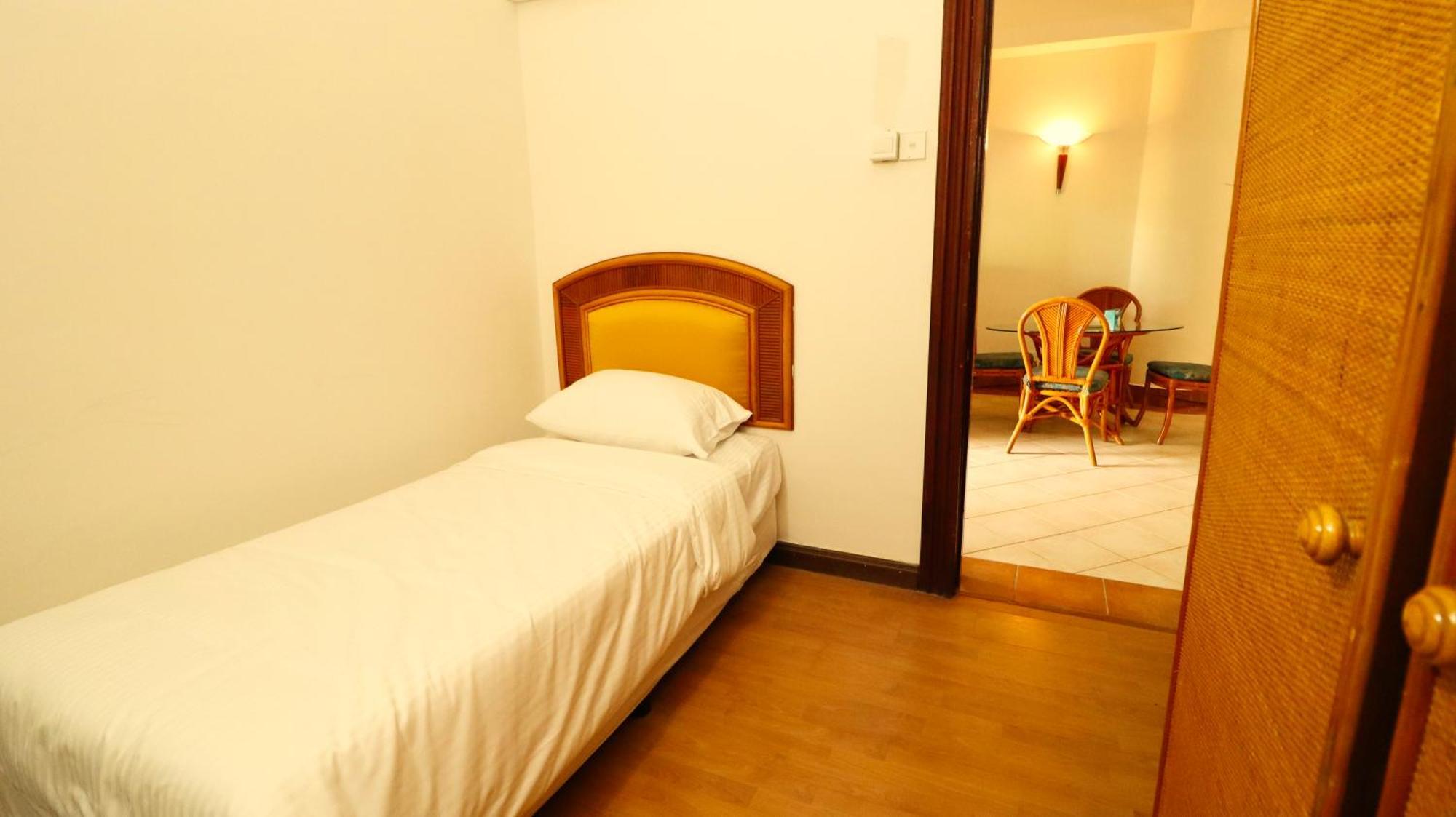 Long Sands Port Dickson Room photo